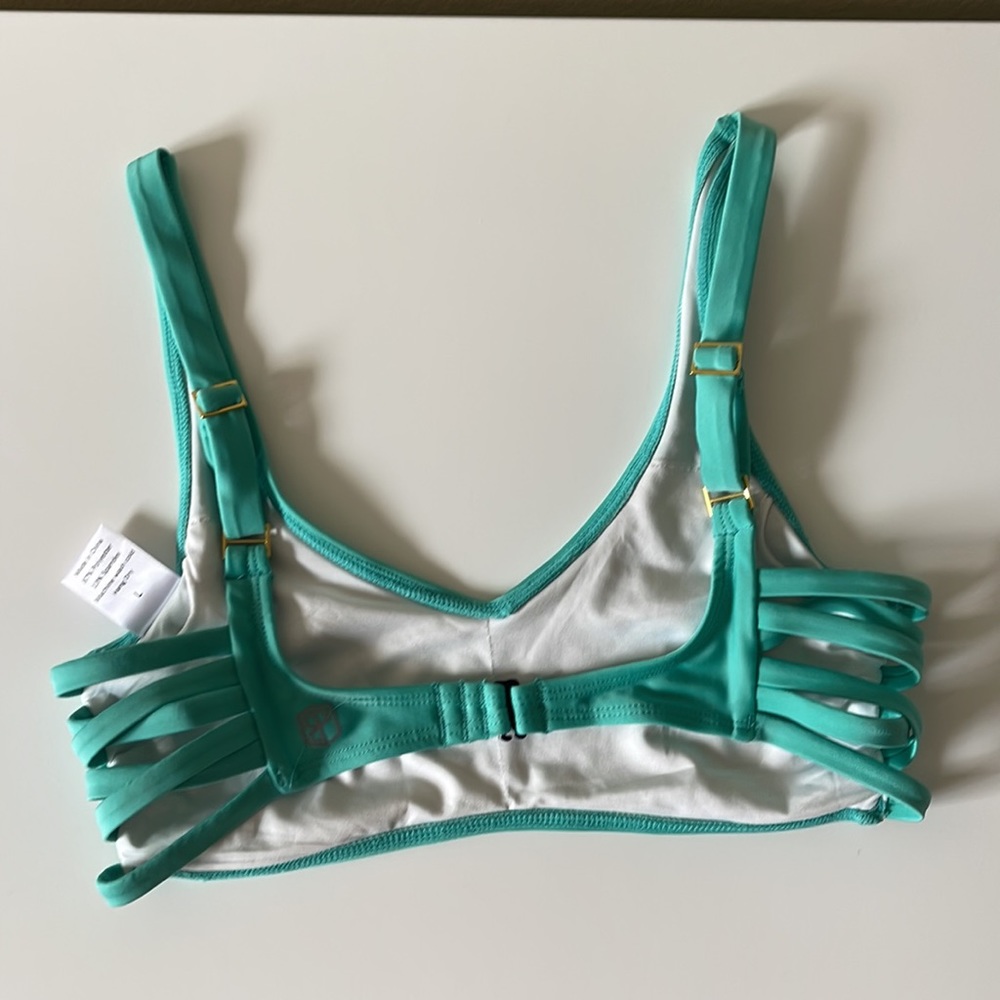 Born primitive swim top